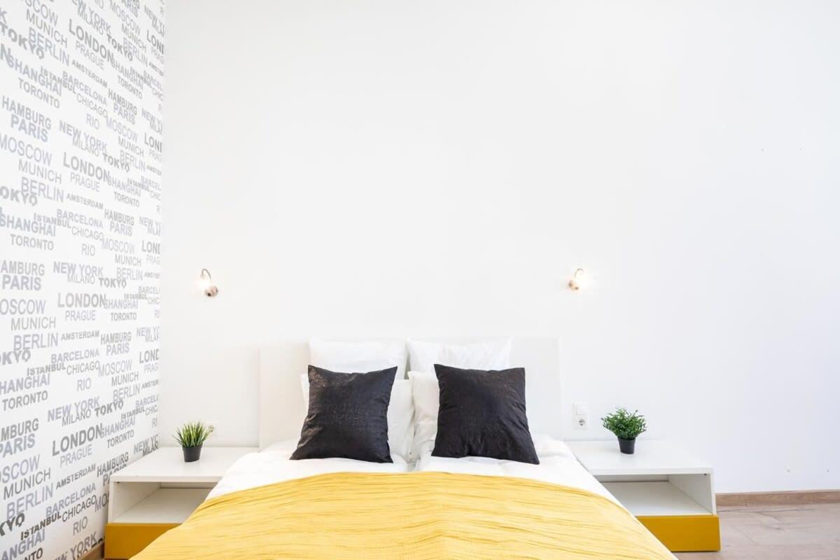 Bright & Large Apartment At Top Location Budapest Bagian luar foto