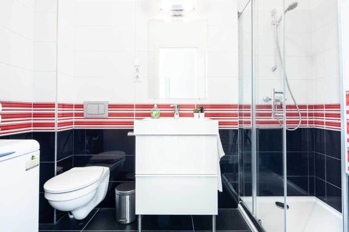 Bright & Large Apartment At Top Location Budapest Bagian luar foto